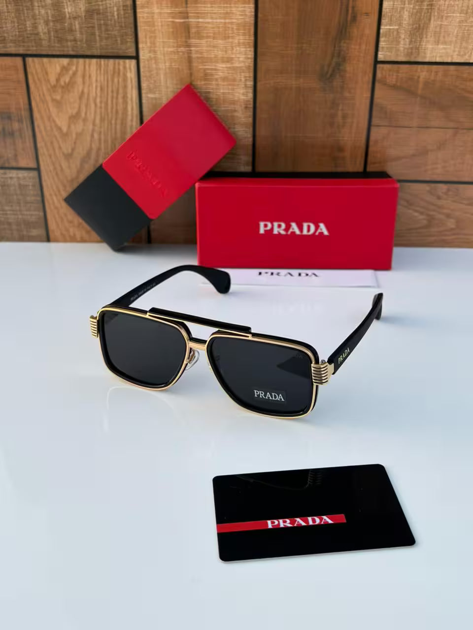 Pra_da 1298 Gold Black