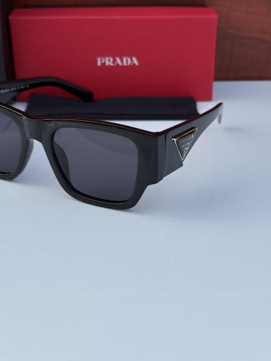 Pra_da 6092 Black