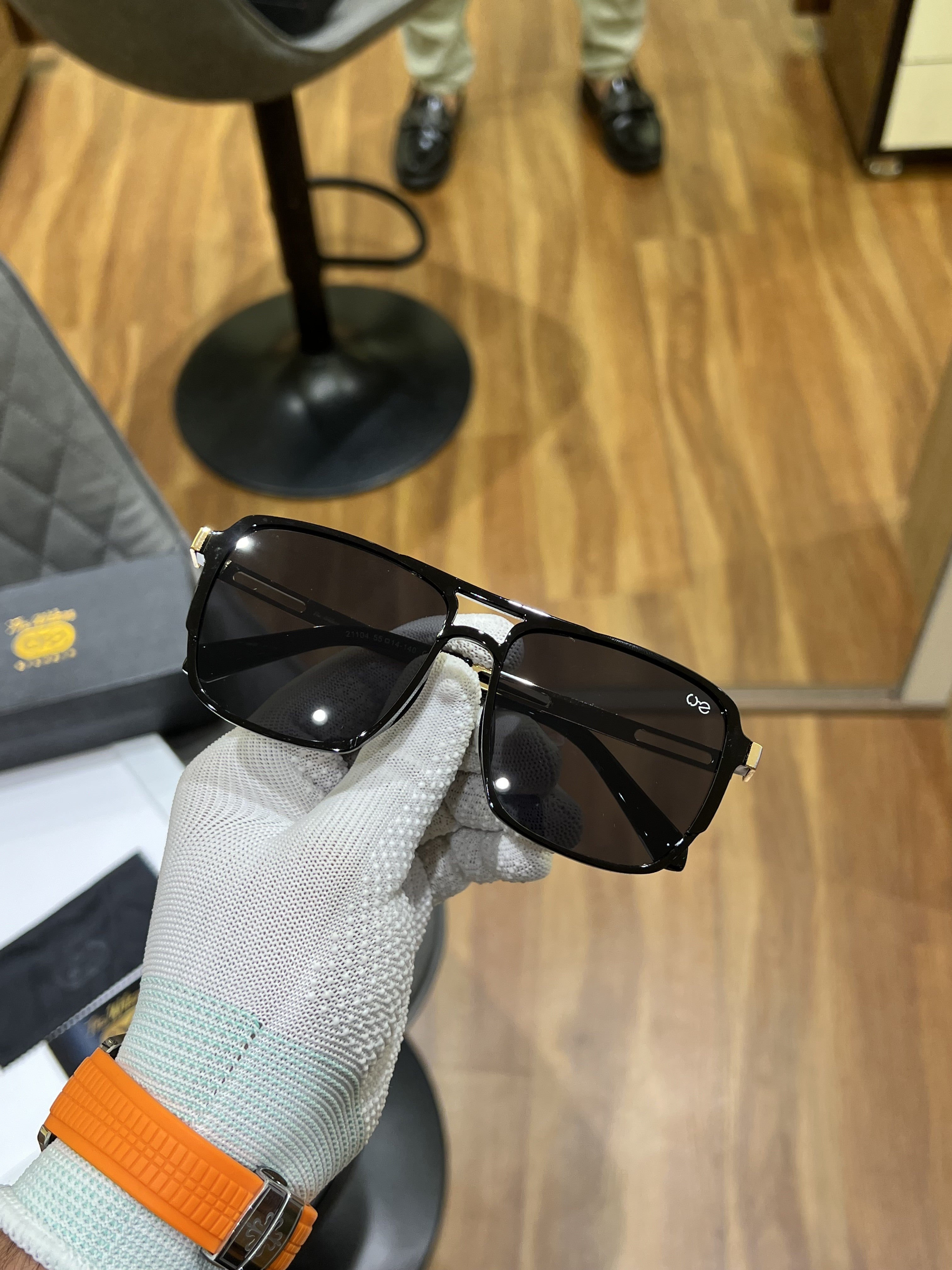 Wil_son 21104 Gold Black