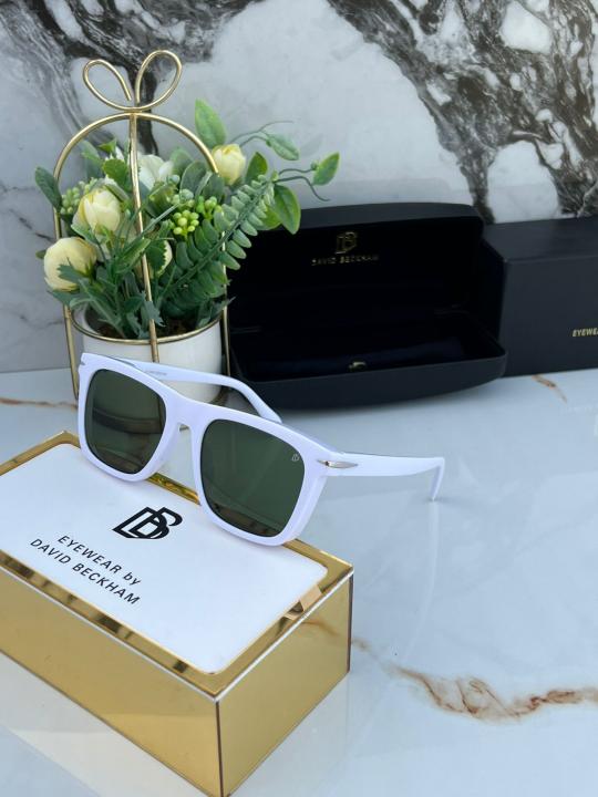 Dav_id Bec_kham White Green