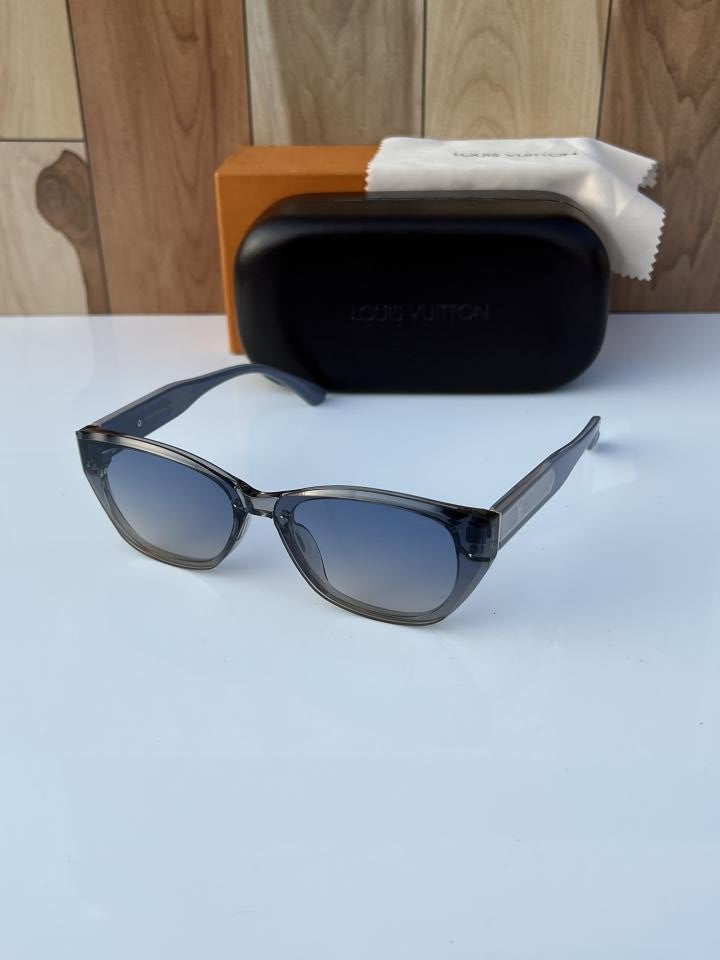 Lou_is Vui_tton 2900 Grey