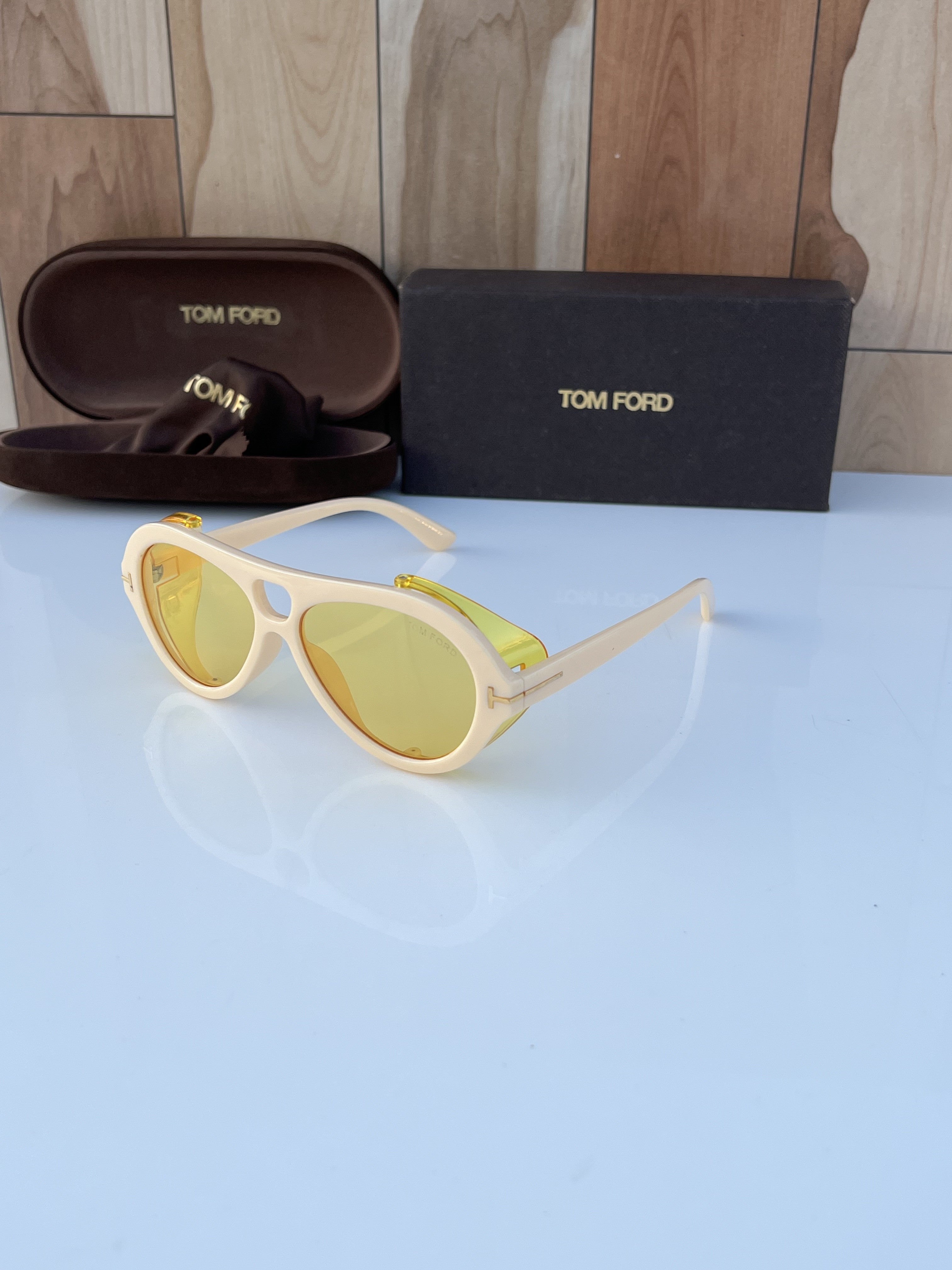 Tom_ford 77137 Cream Yellow