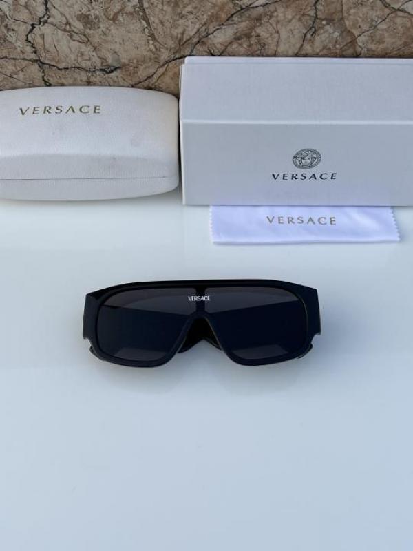 Ver_sace 6014 Black