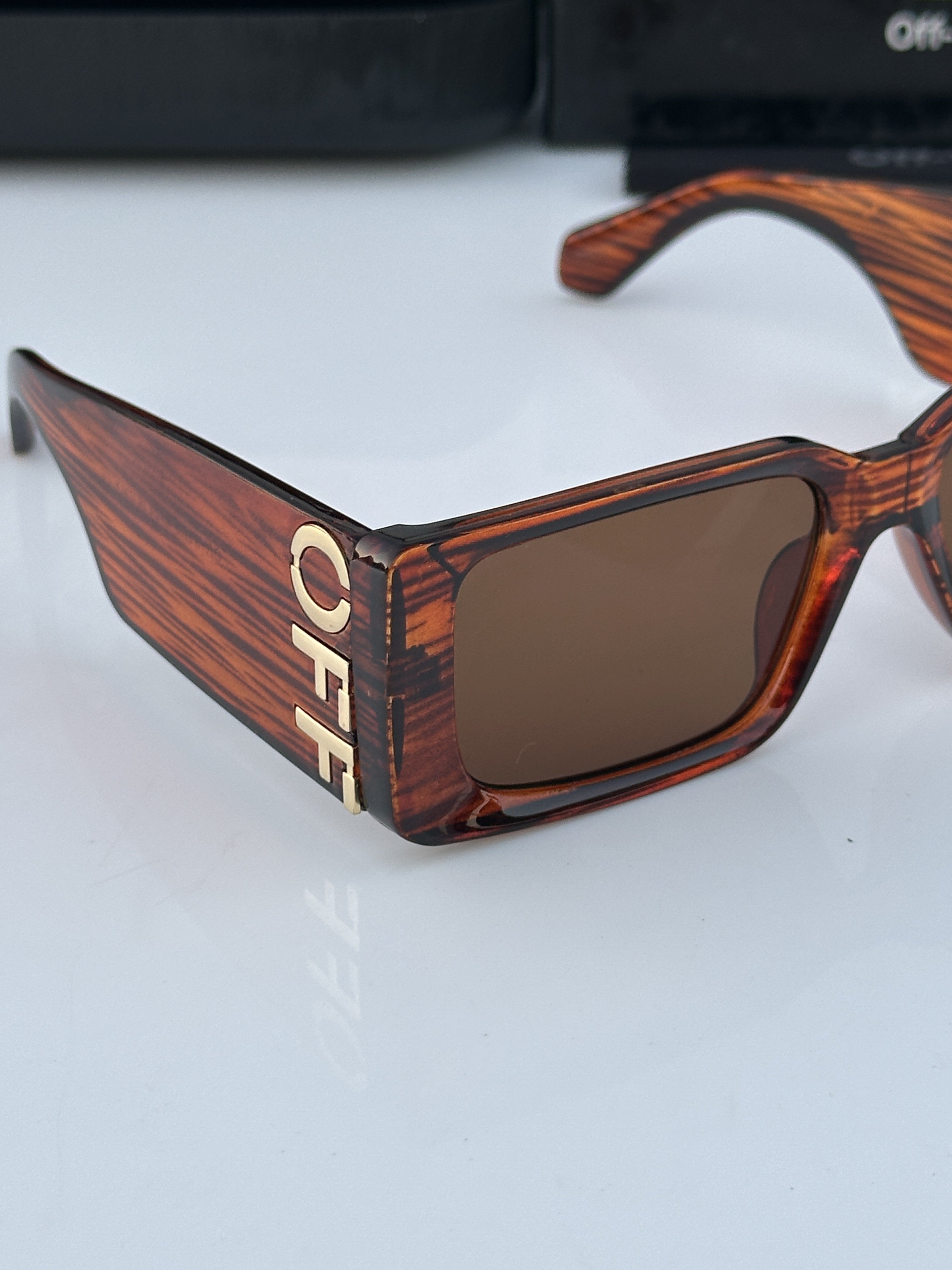 Off_White 1218 Brown