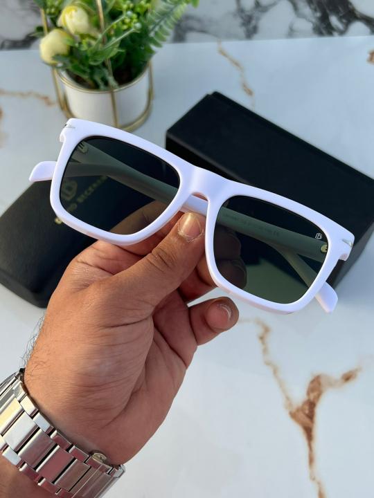 Dav_id Bec_kham White Green