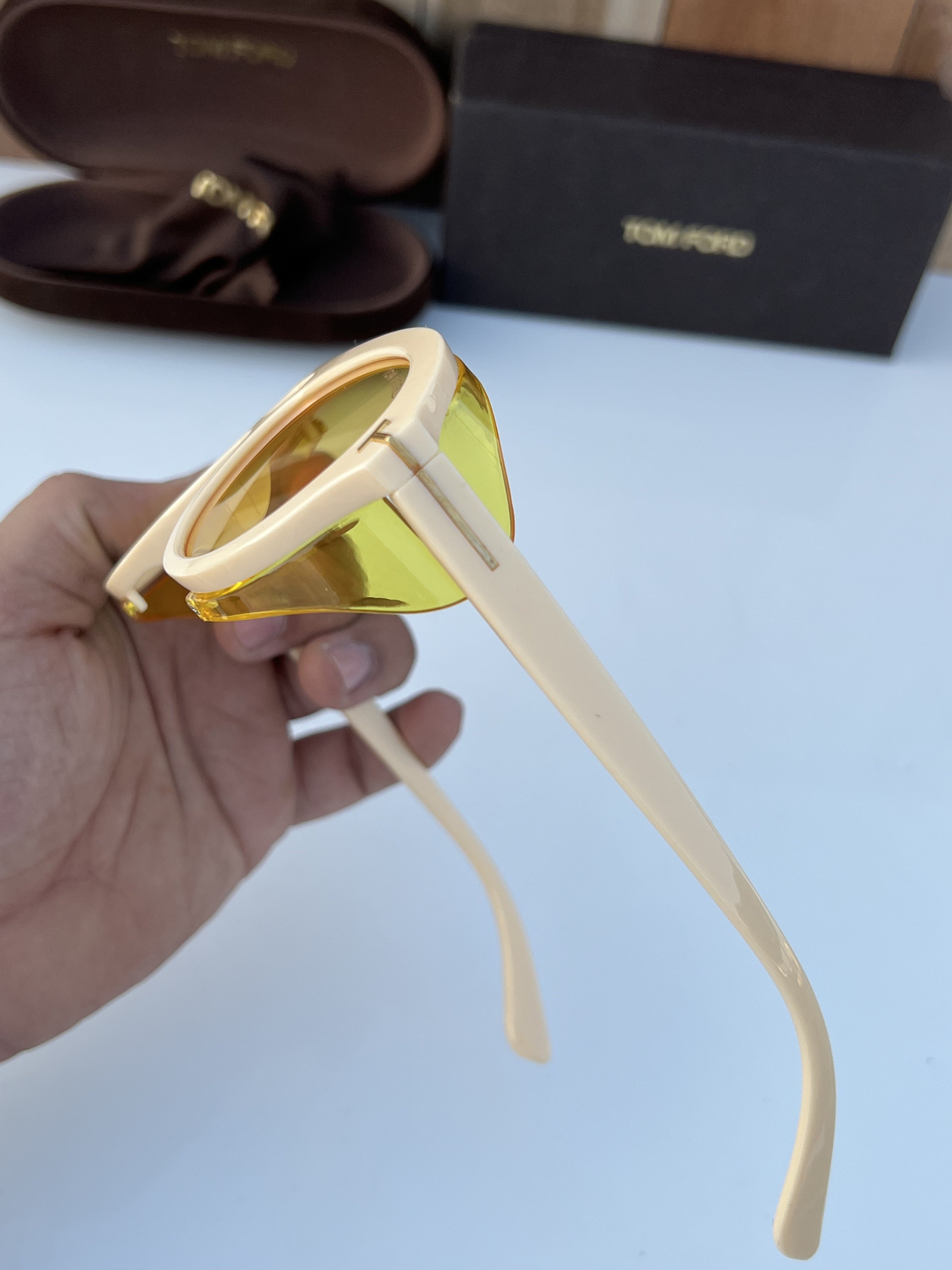 Tom_ford 77137 Cream Yellow