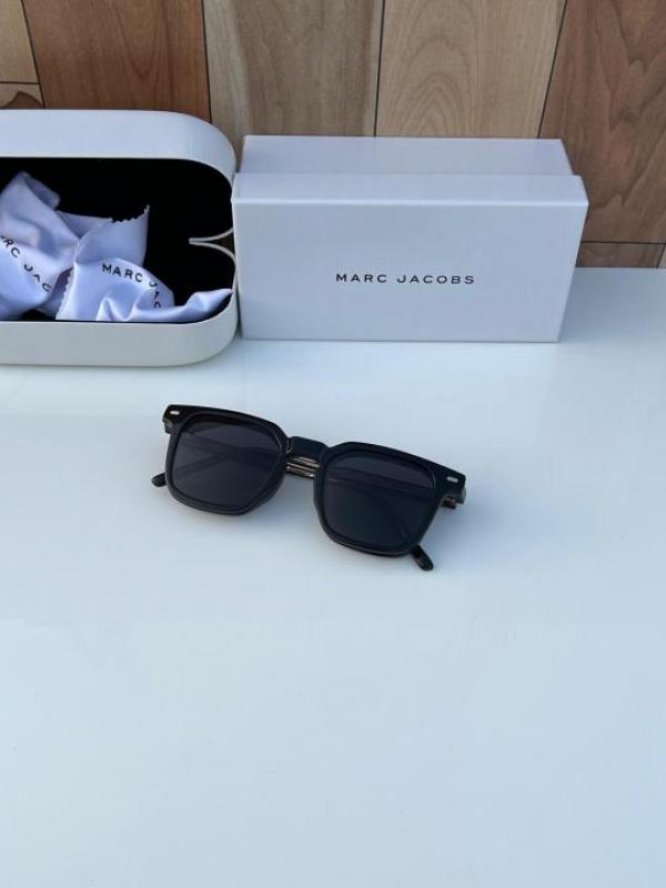 Mar_c Jac_obs Attachment Black