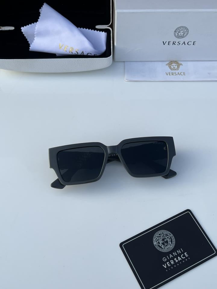 Ver_sace 4461 Grey Black