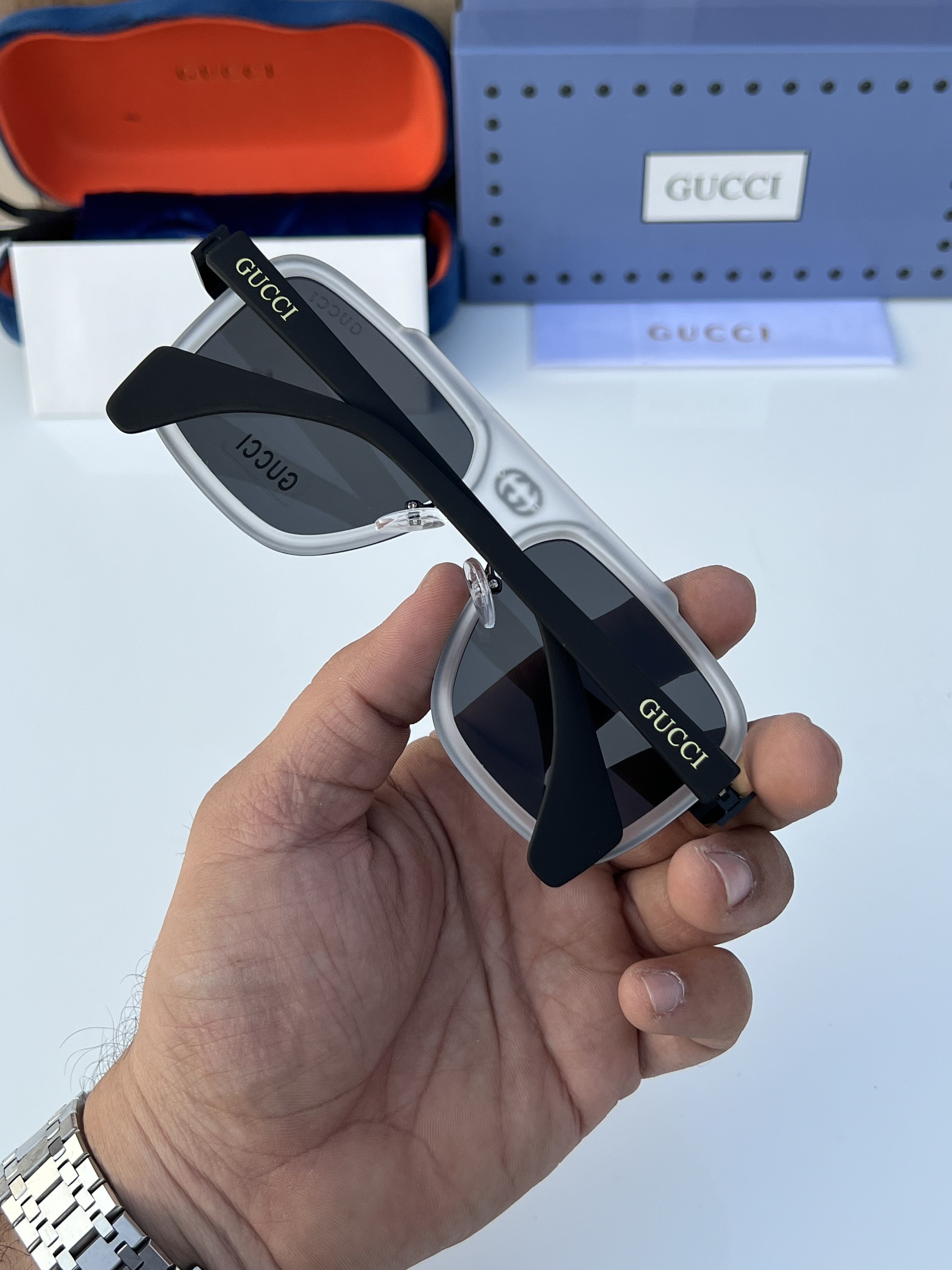 Guc_ci 1295 White Black