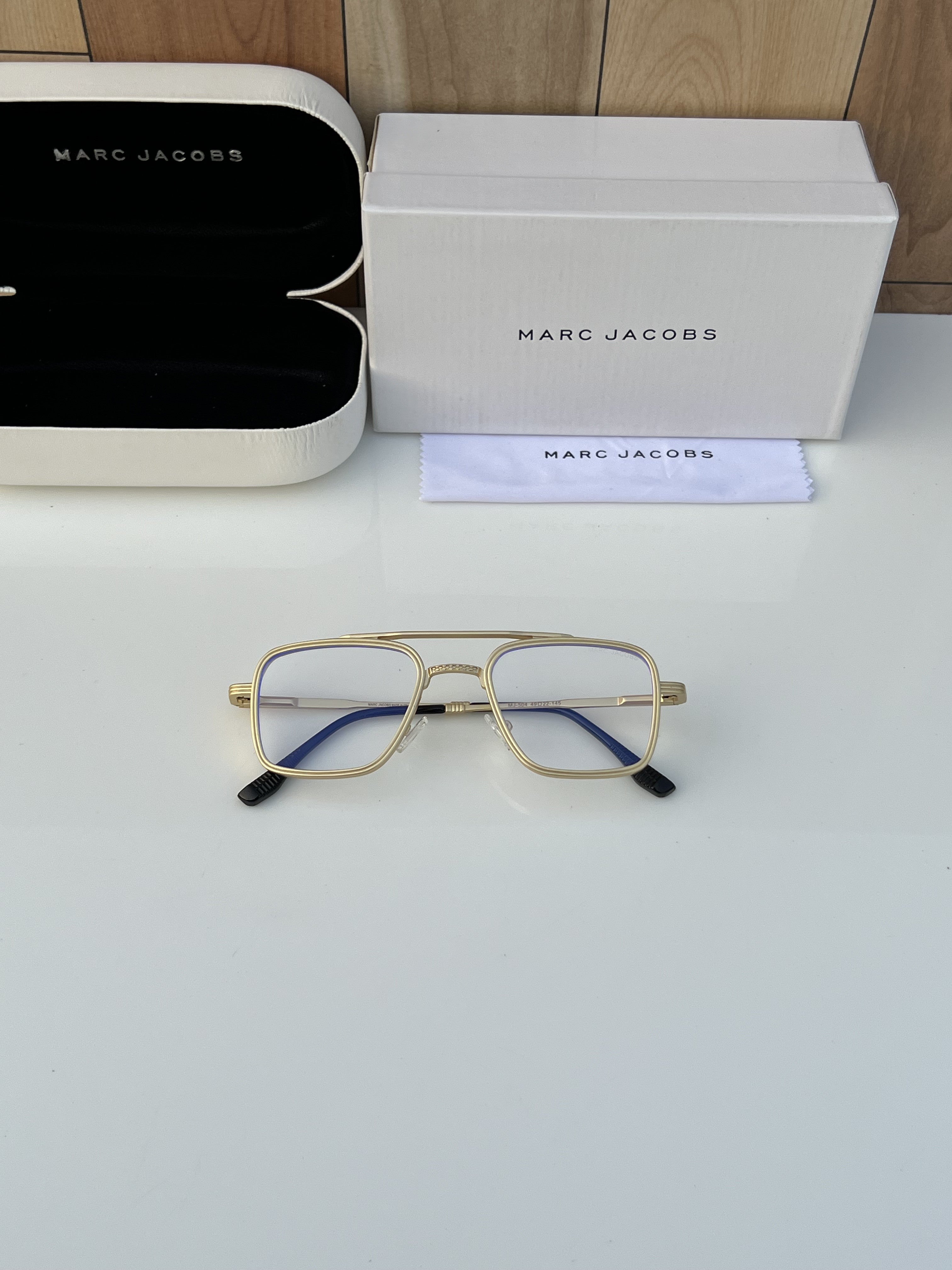 Mar_c Jac_obs 504 Gold Plano