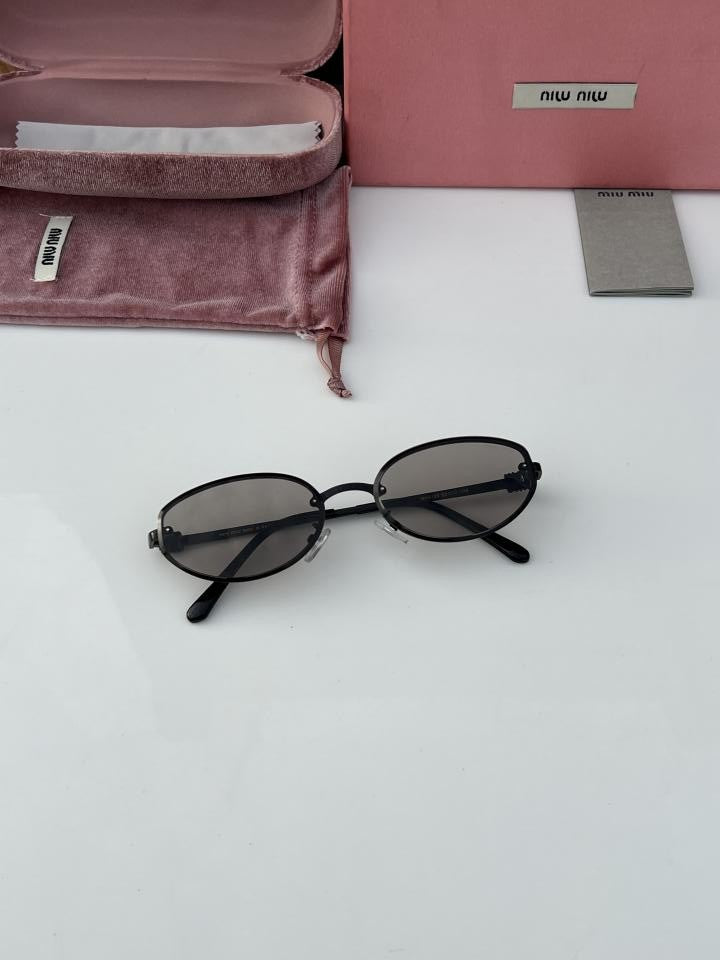Miu_Miu 4128 Black Candy