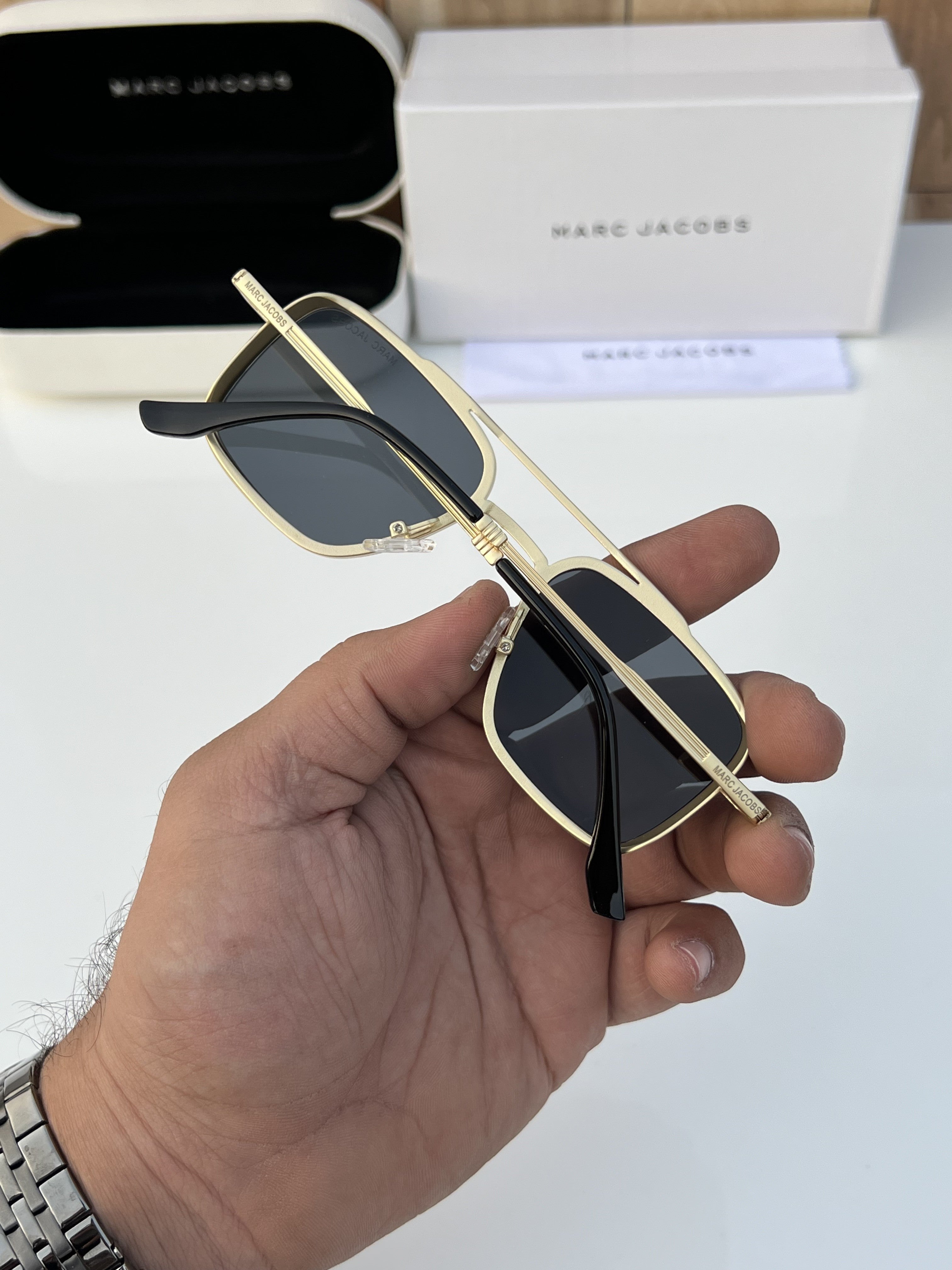 Mar_c jac_obs 504 Gold Black