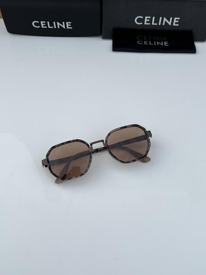 Cel_ine 556 Tiger Brown Candy