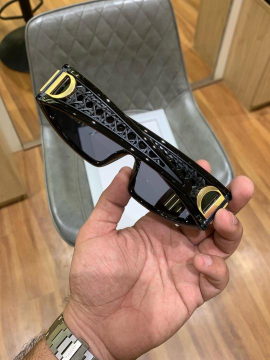 Dio_R 8832 Black