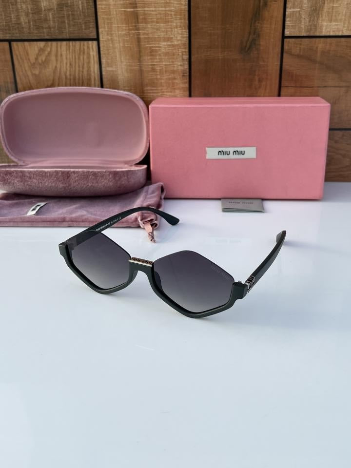 Miu_Miu 113 Matt Green