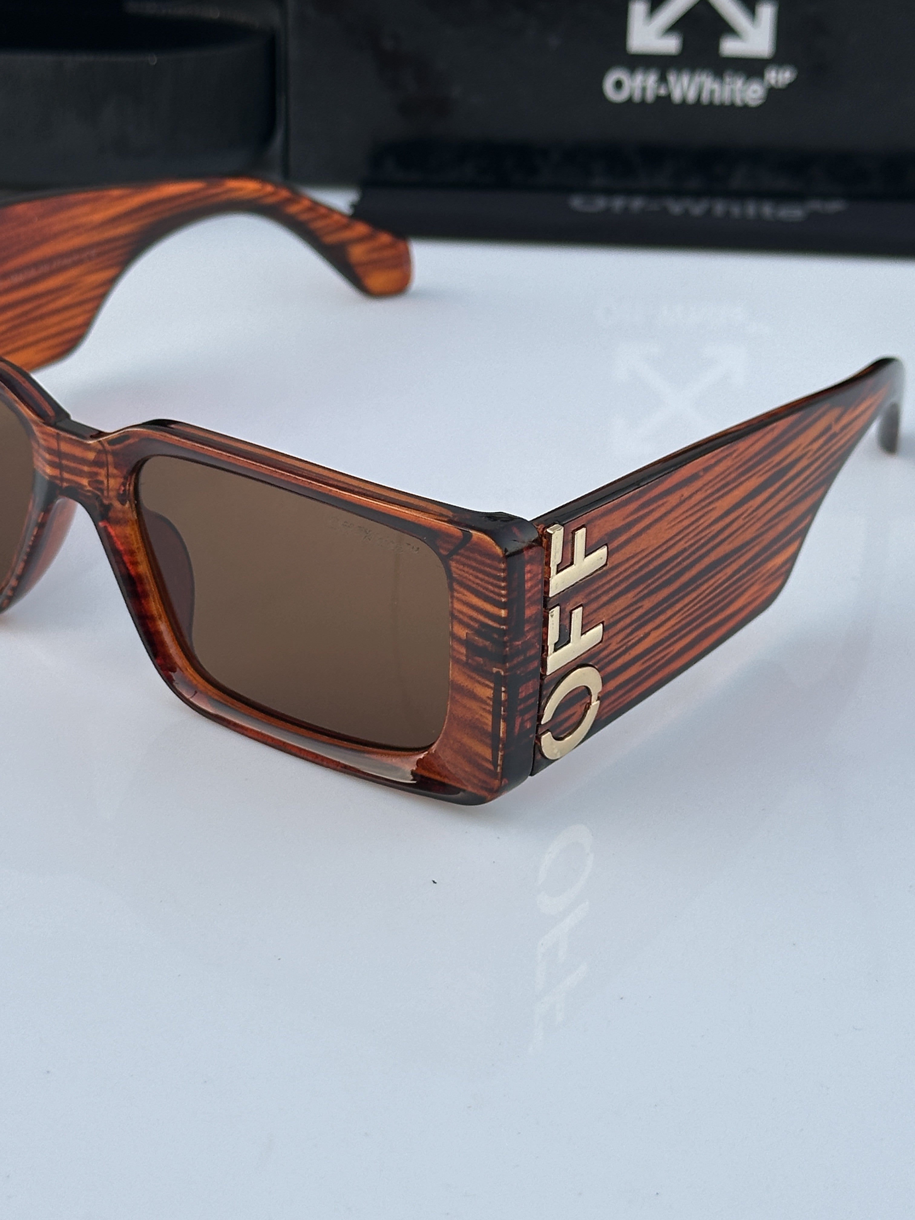 Off_White 1218 Brown