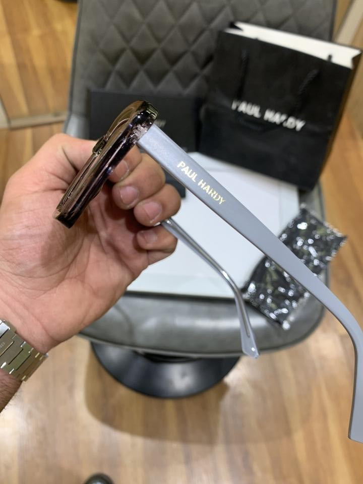 Pau_l Har_dy 3257 Grey