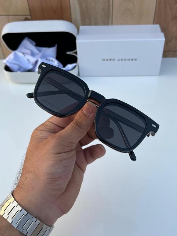 Mar_c Jac_obs Attachment Black