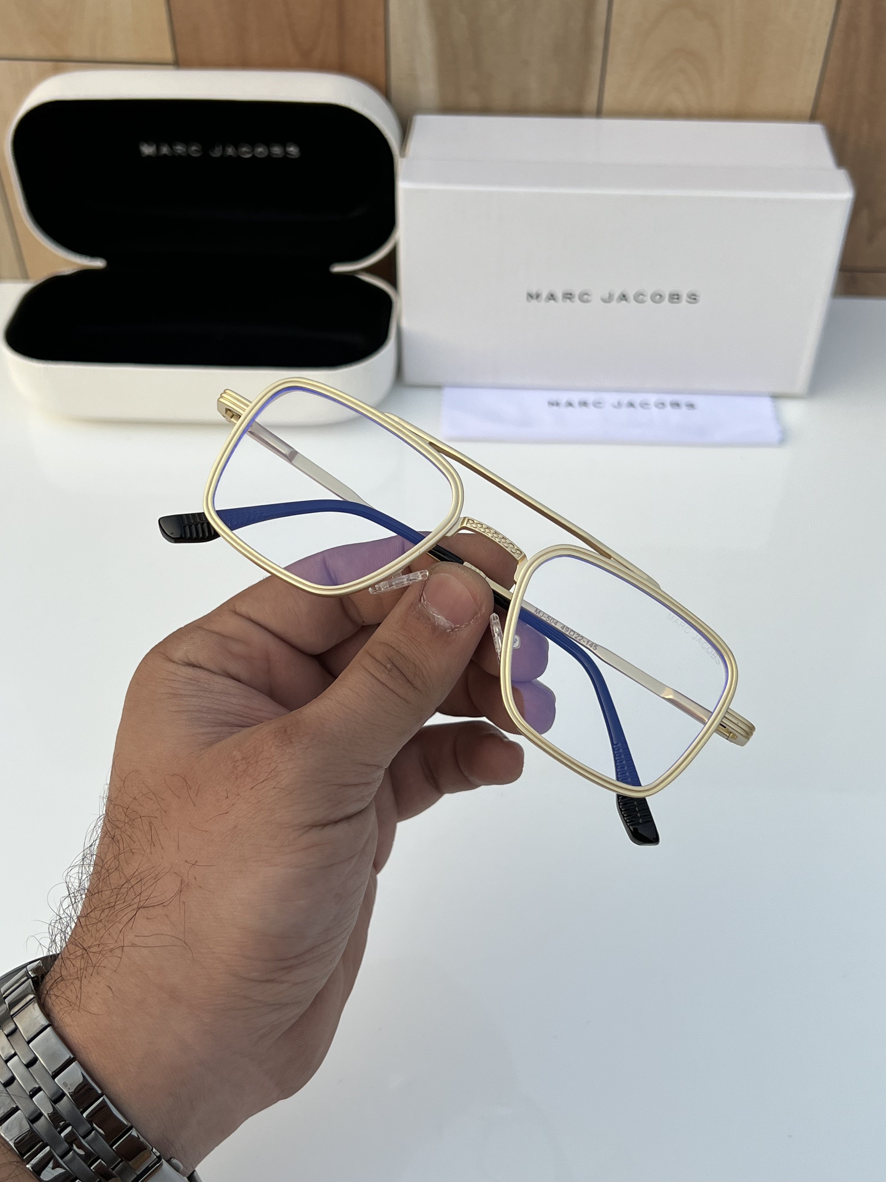 Mar_c Jac_obs 504 Gold Plano