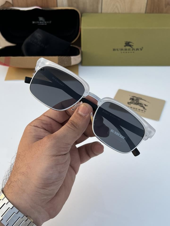 Bur_berry 2821 White Black