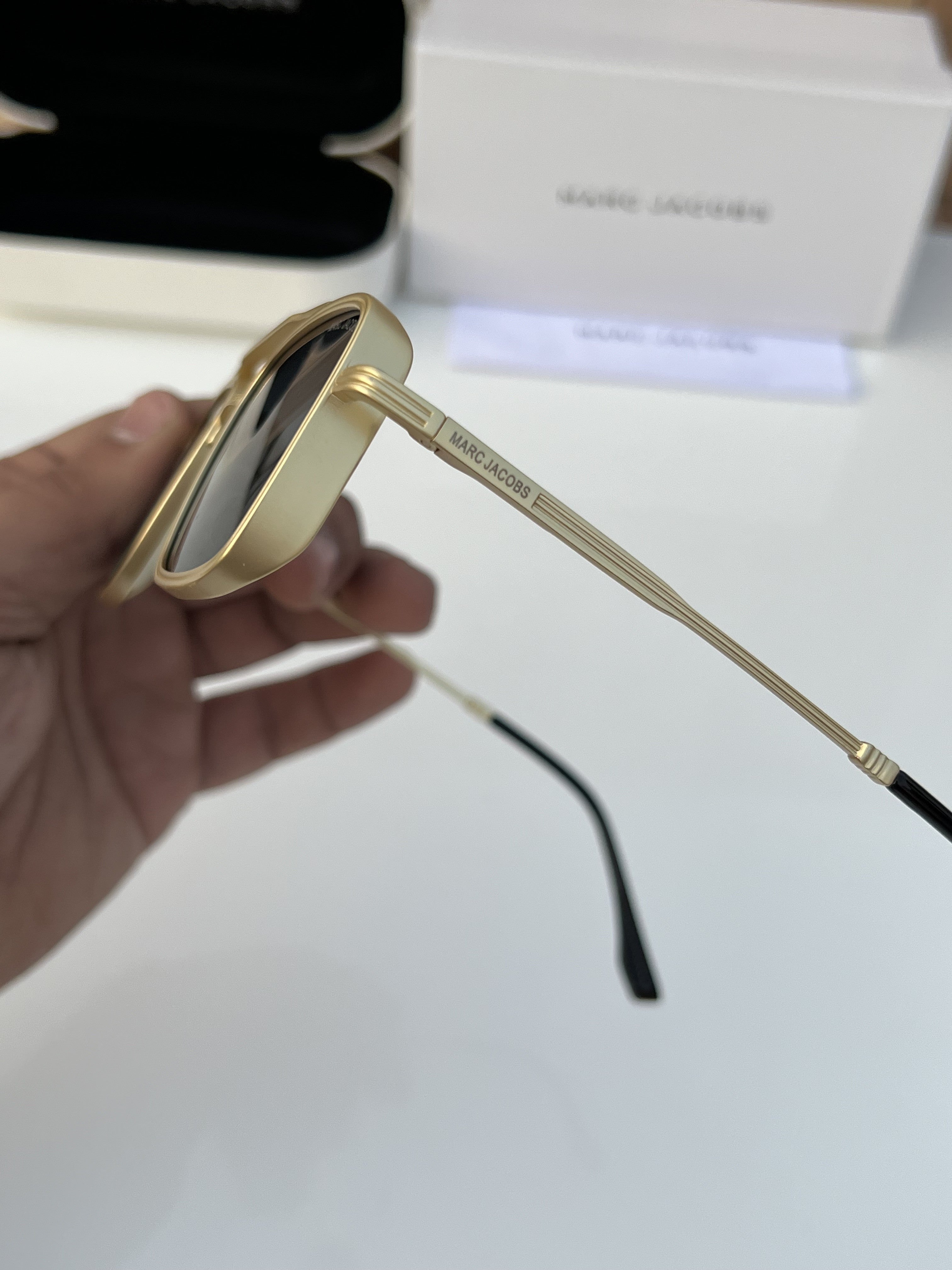 Mar_c jac_obs 504 Gold Black