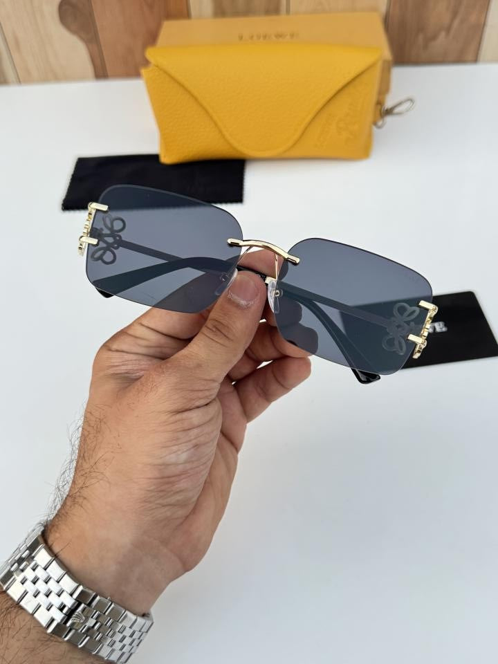 Loe_we 2583 Gold Black