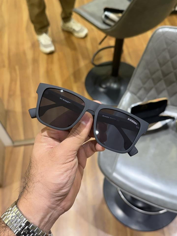 Bur_berry Wayfero 4358 Matt Black