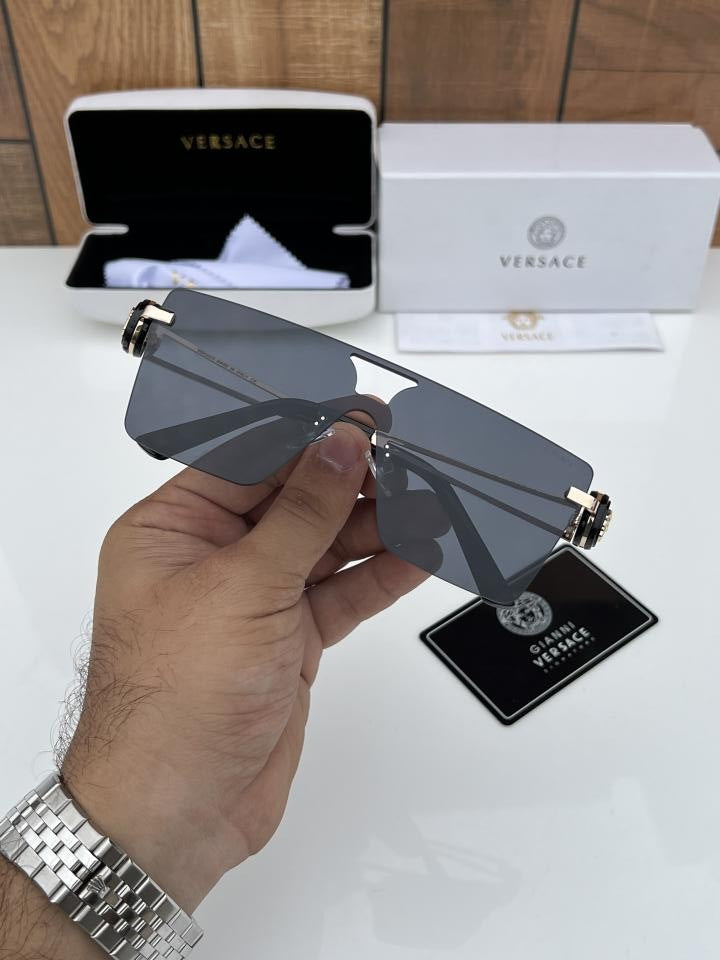 Ver_sace 4119 Gold Black