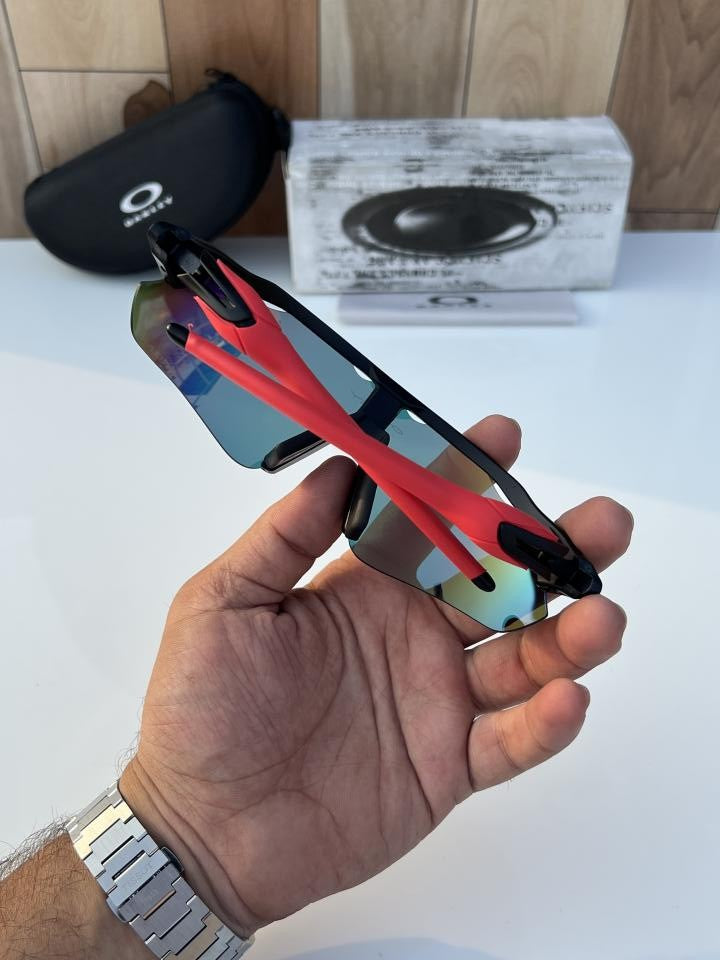 Oak_ley 9208 Black Red