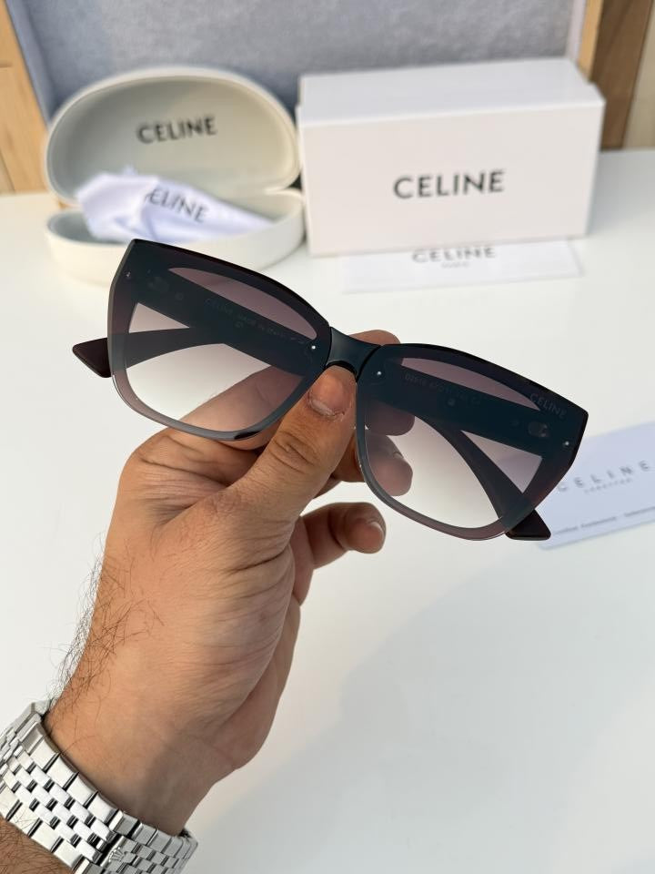 Cel_ine 2918 Brown