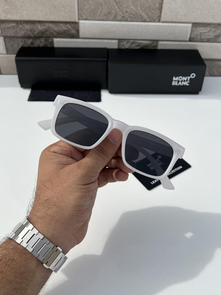 Mon_t Bla_nc Y10 White Black