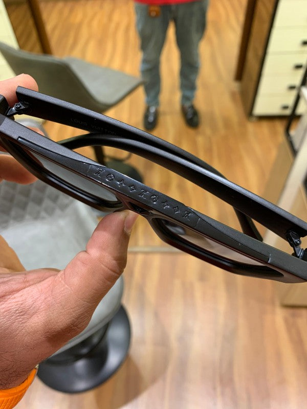 Lou_is Vui_tton Square Evidence 1502 Black