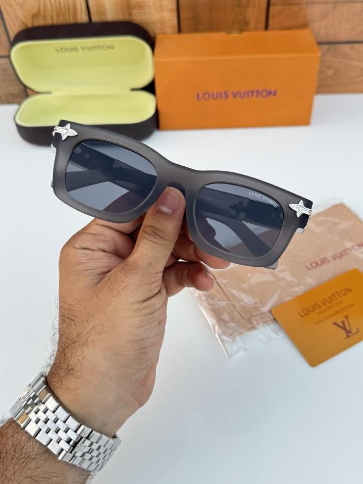 Lou_is Vui_tton 1126 Grey