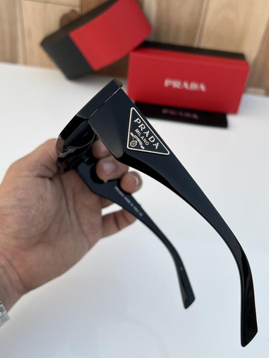 Pra_da 82 Full Black