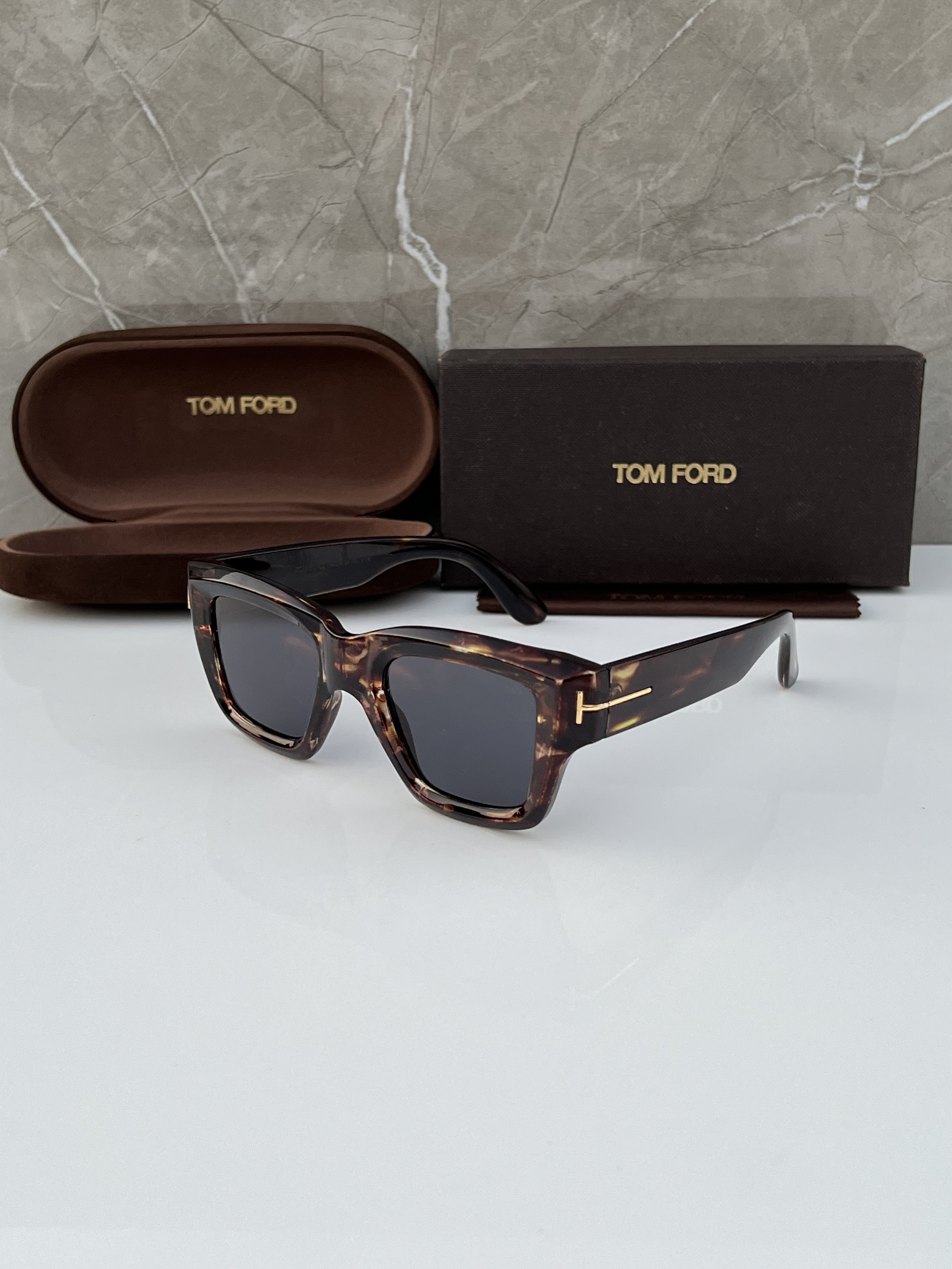 Tom_ford 4184 Tiger Black