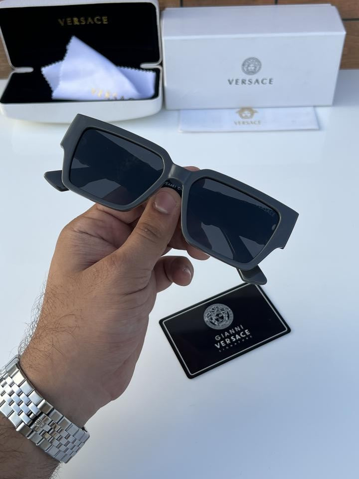 Ver_sace 4461 Grey Black