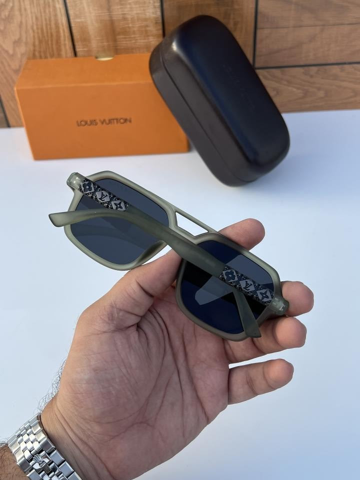 Lou_is Vui_tton 2687 Green