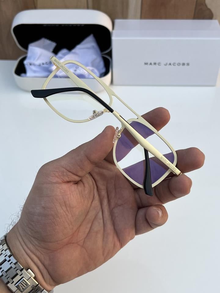 Mar_c Jac_obs 503 Gold Plano