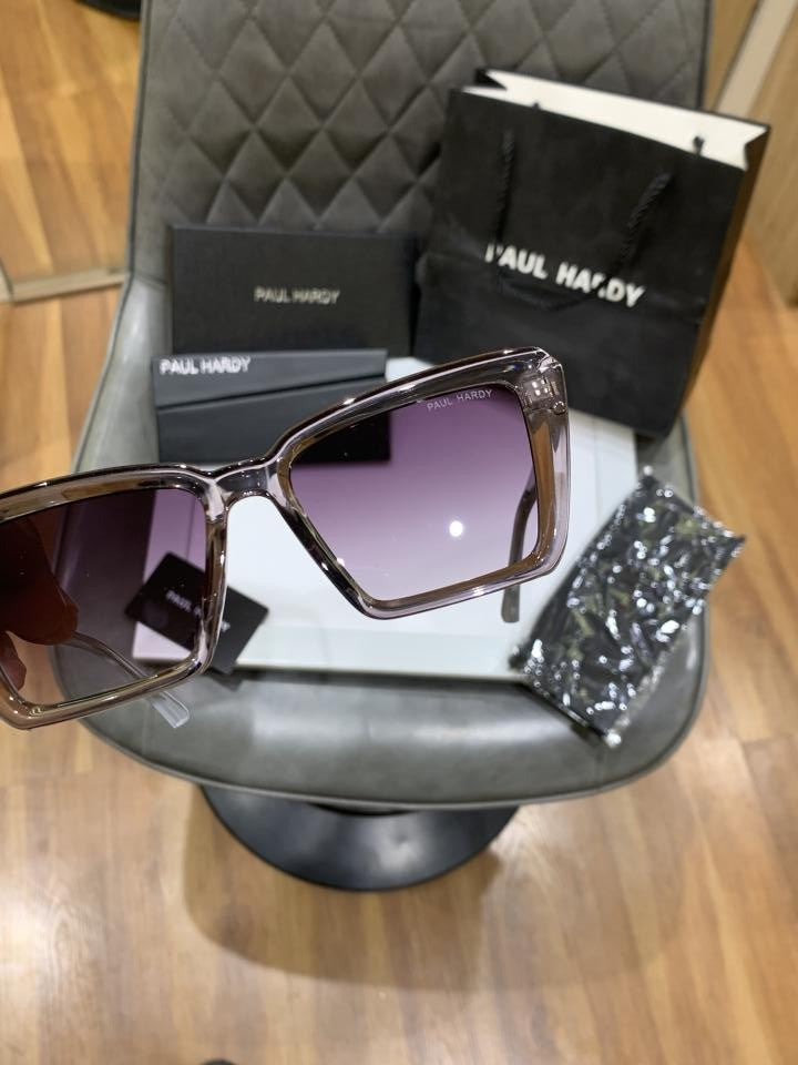 Pau_l Har_dy 3257 Grey