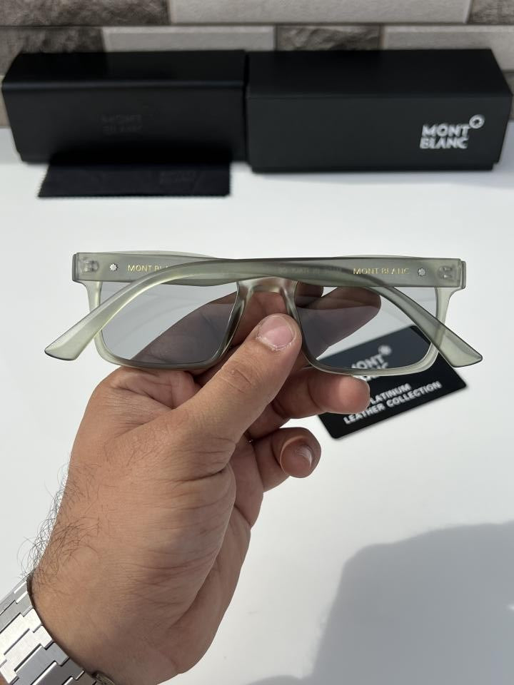 Mon_t Bla_nc Y10 Green