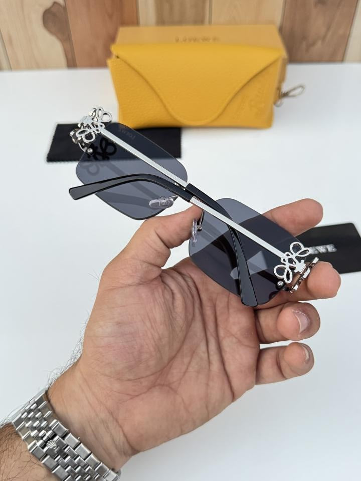 Loe_we 2583 Silver Black