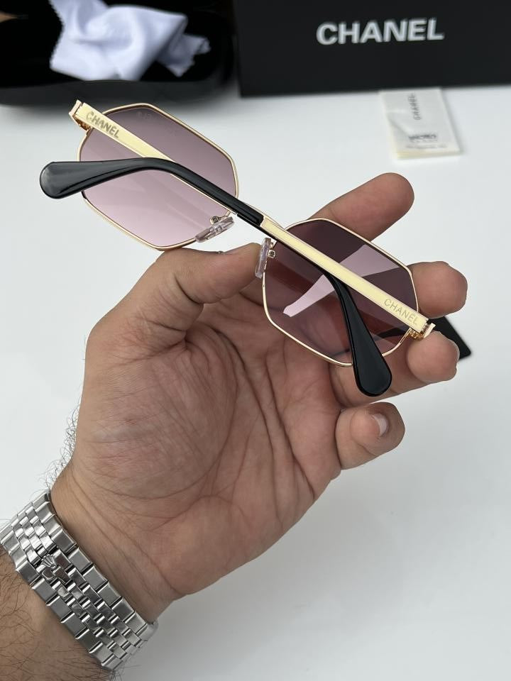 Cha_nel 1431 Gold Pink