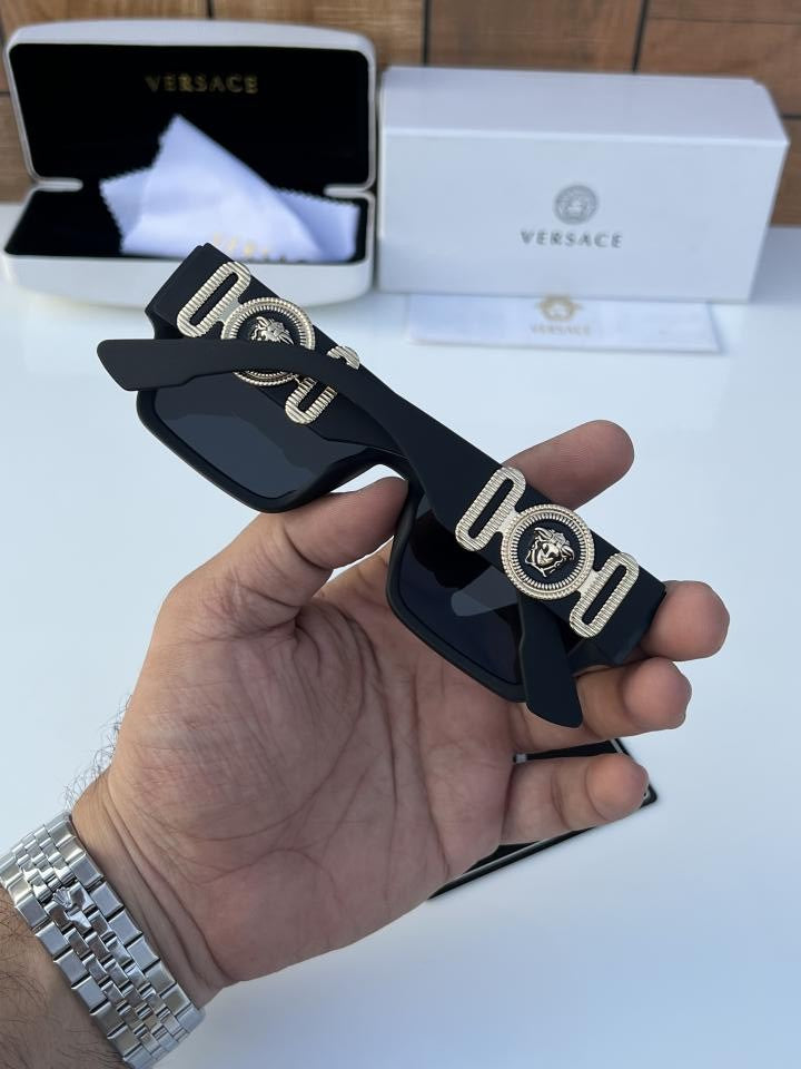 Ver_sace 4461 Matt Black