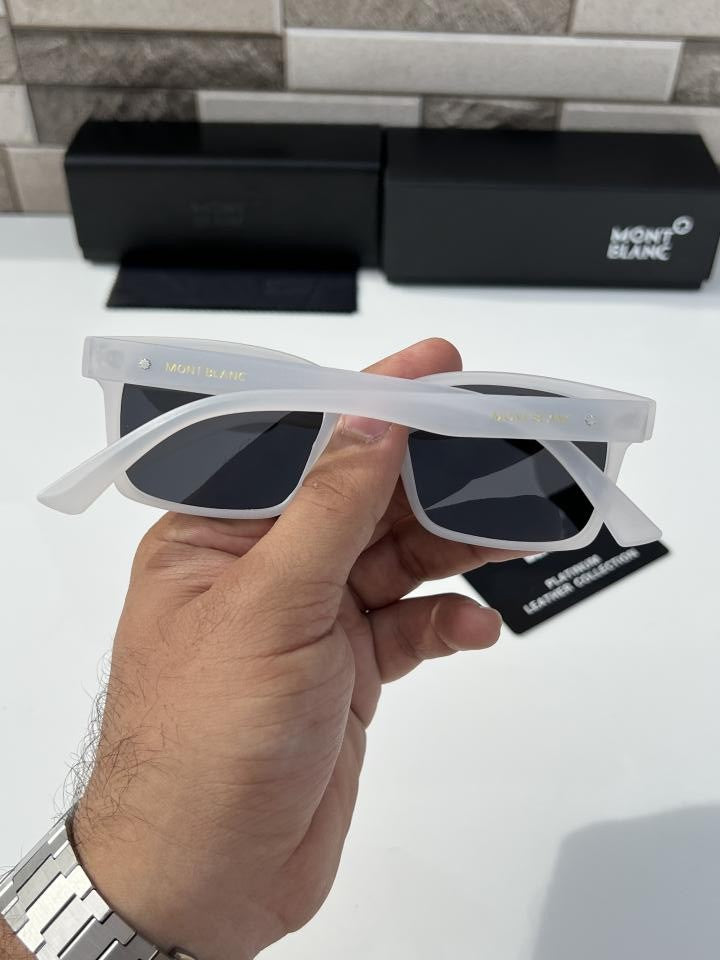 Mon_t Bla_nc Y10 White Black