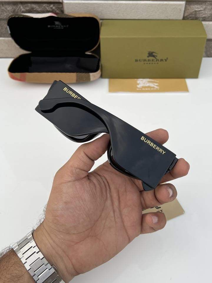 Bur_berry 6148 Black