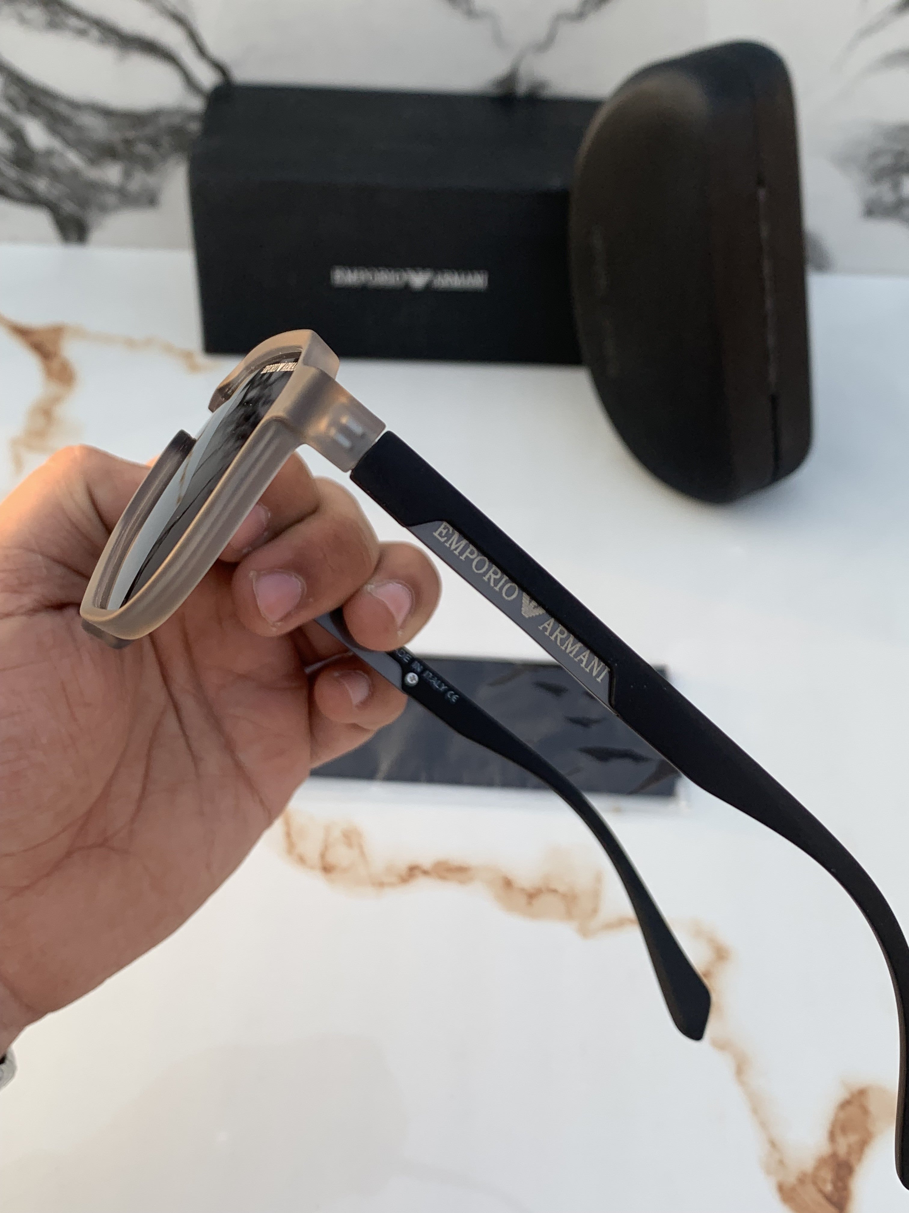 Emp_orio Arm_ani 2602 Grey