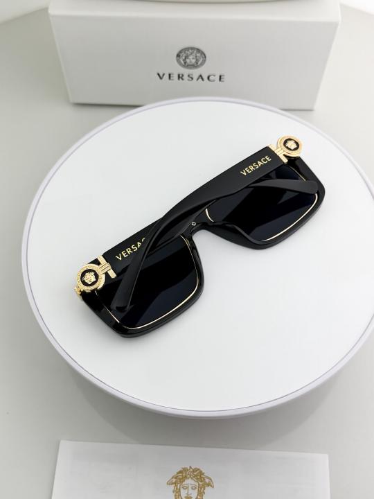 Ver_Sace Gold Black 4399