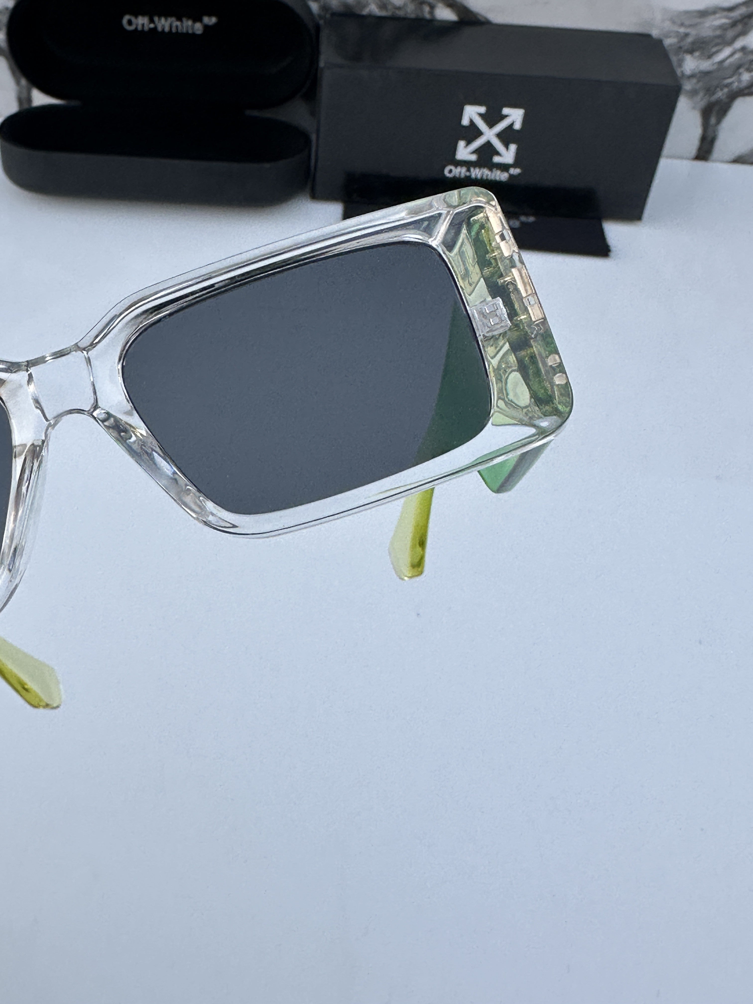 Off_White 1218 Transparent Black