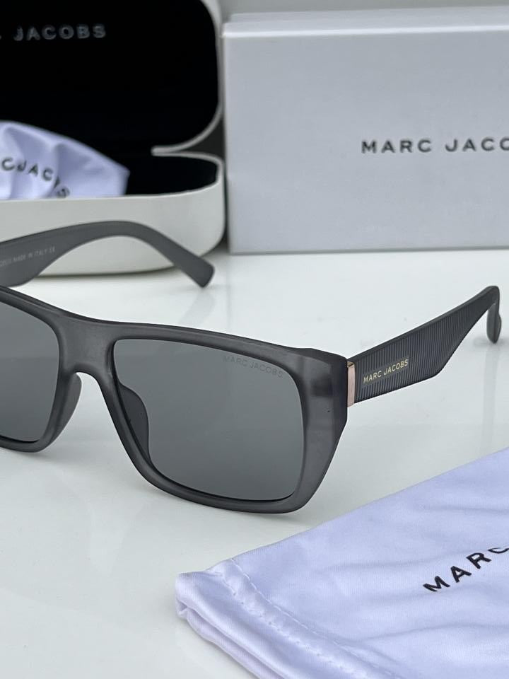 Mar_c Jac_obs 56801 Grey