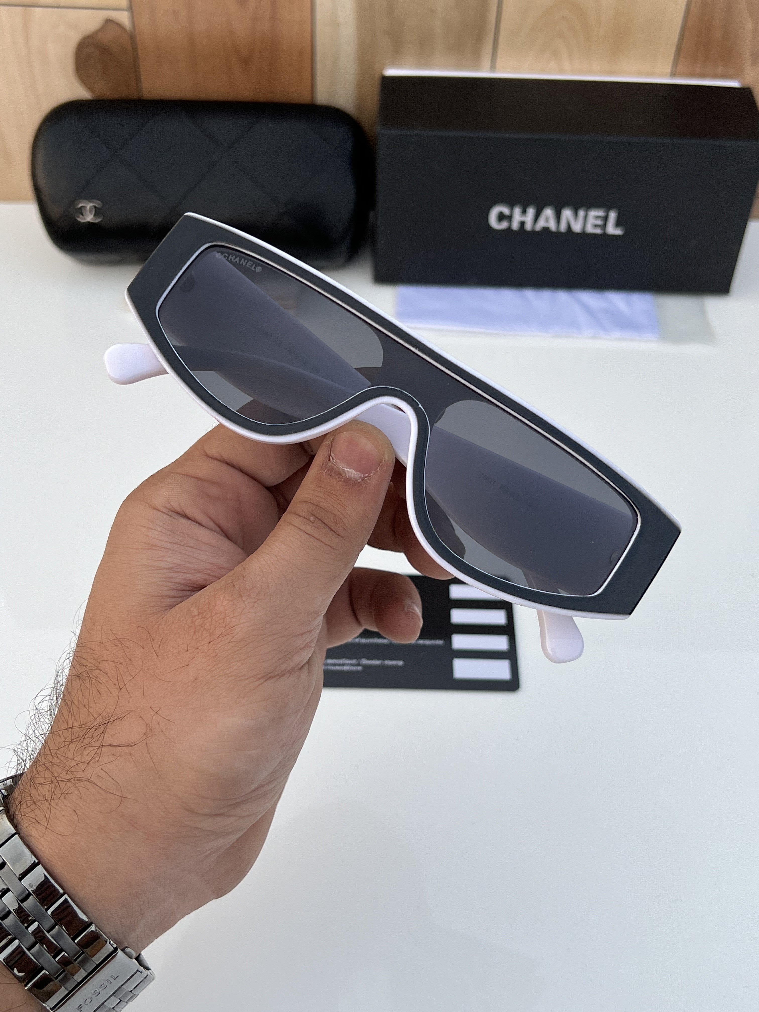 Cha_nel 1001 White Black